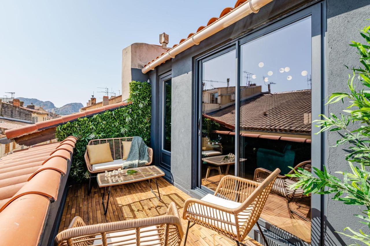 Loft En Ville - Duplex Terrasse Coeur Historique Avec Vue Degagee & Parking Souterrain Offert La Ciotat Exterior foto